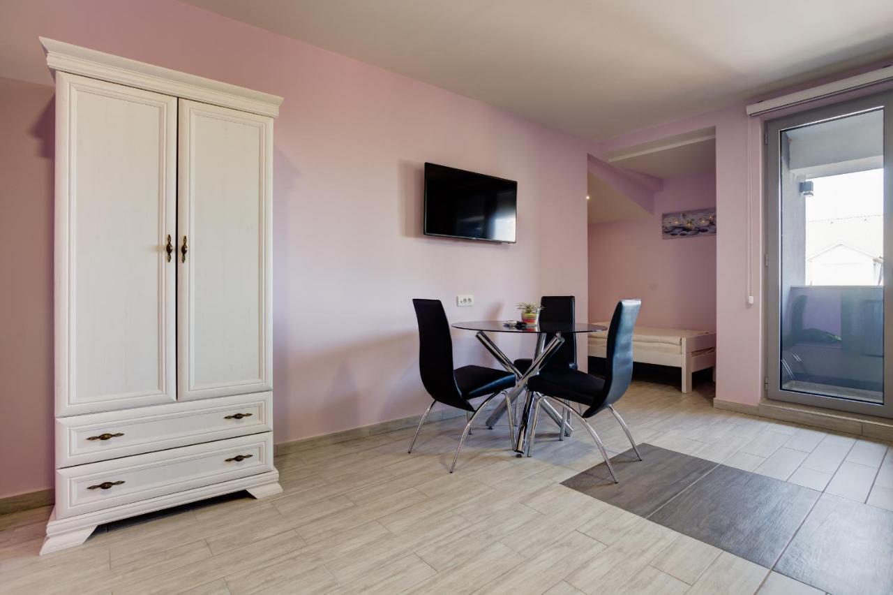 Apartments Singidunum 4 Lux Belgrado Buitenkant foto